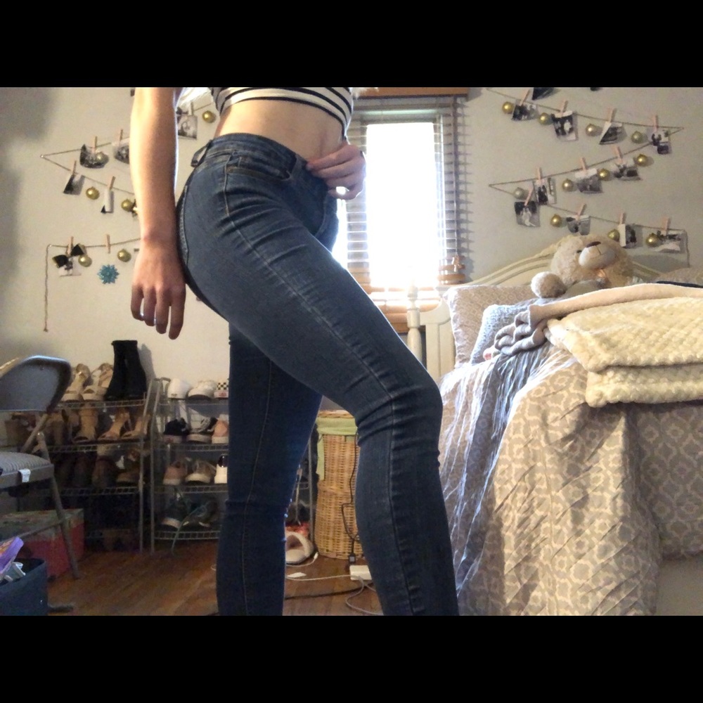 2/$30 Skinny jeans